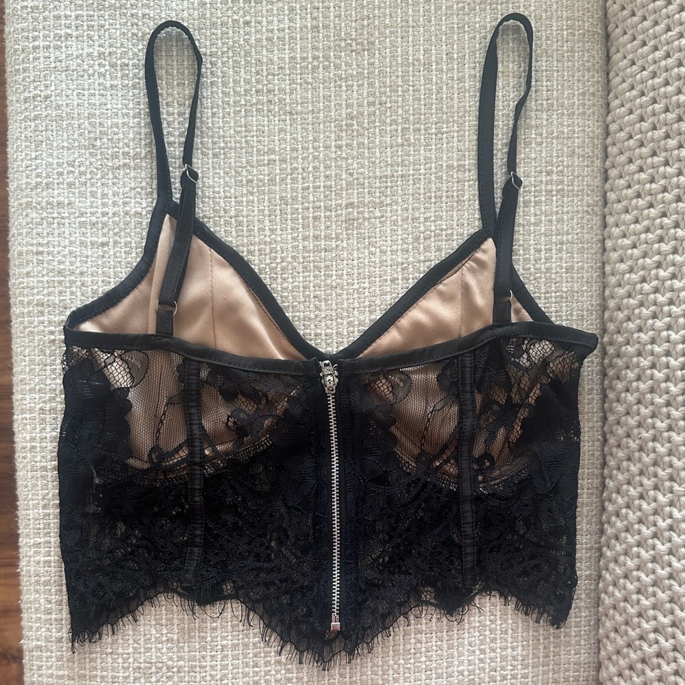 Tiger Mist Black Lace Crop Top - Picture 3 of 4